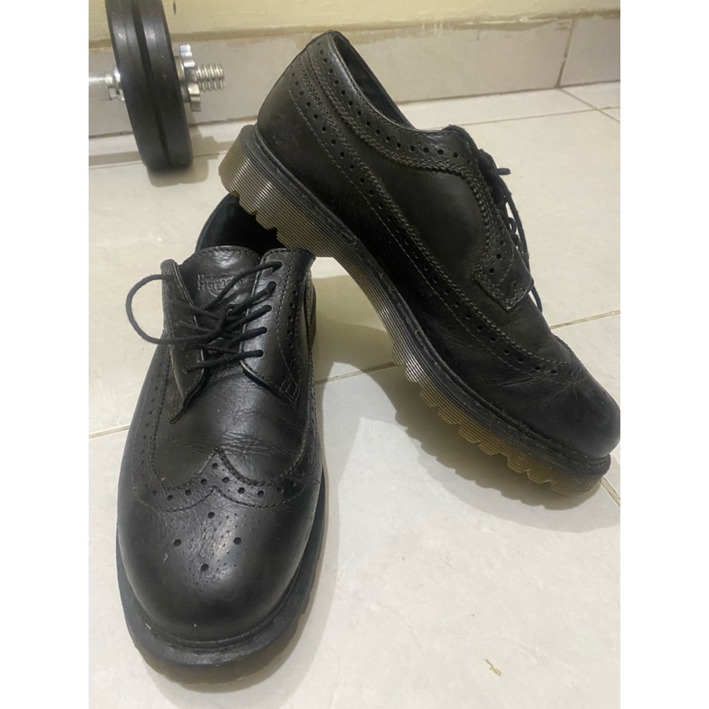 sepatu docmart airwair original
