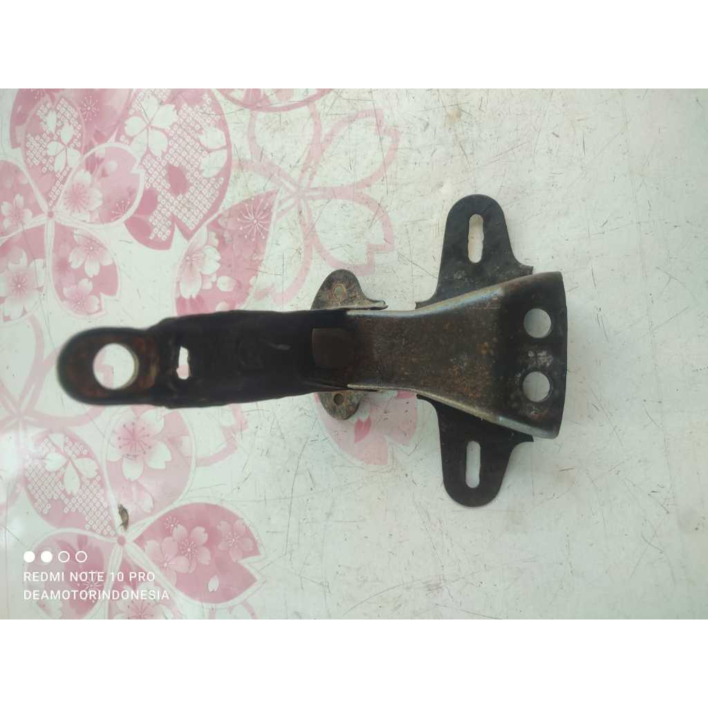 dudukan pangkon stoplamp rs100 dt100 ORIGINAL pangkon stoplamp yamaha rs100 dt100 pangkon lampu bela