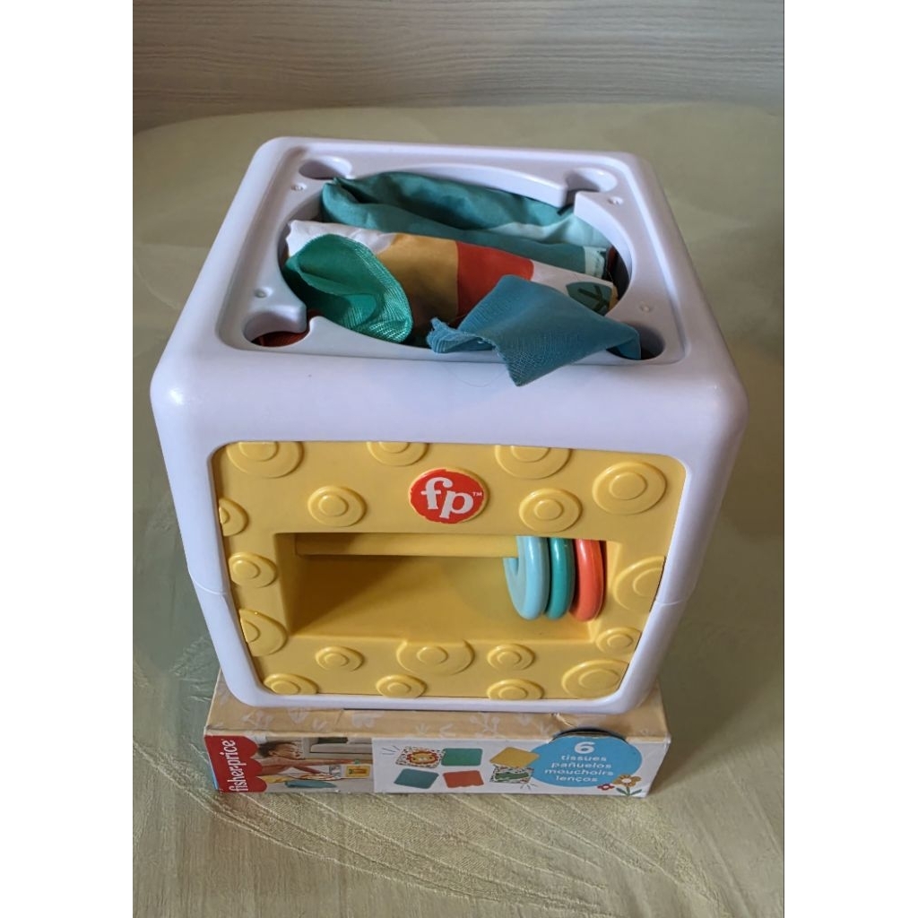 Preloved FISHER PRICE ORI Tissue Fun Activity Cube
