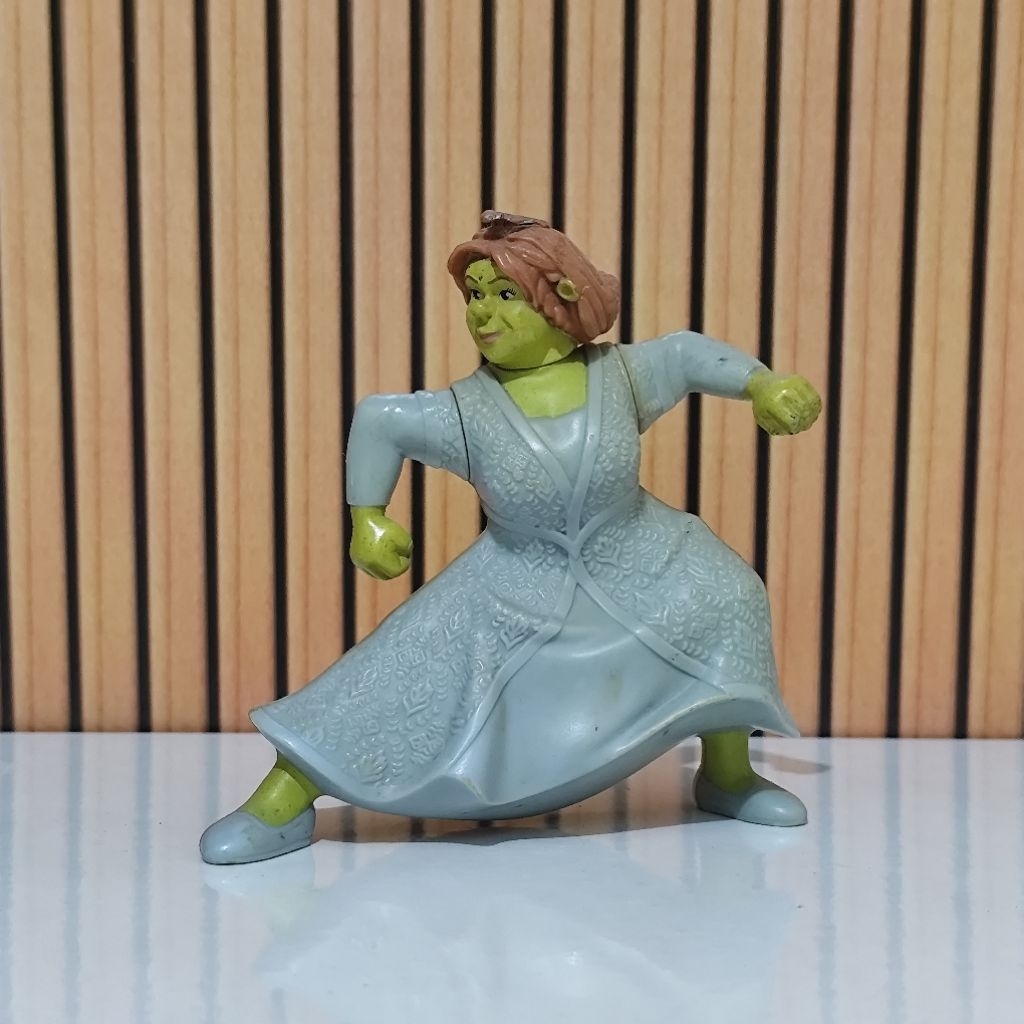 Mainan Shrek Cewek