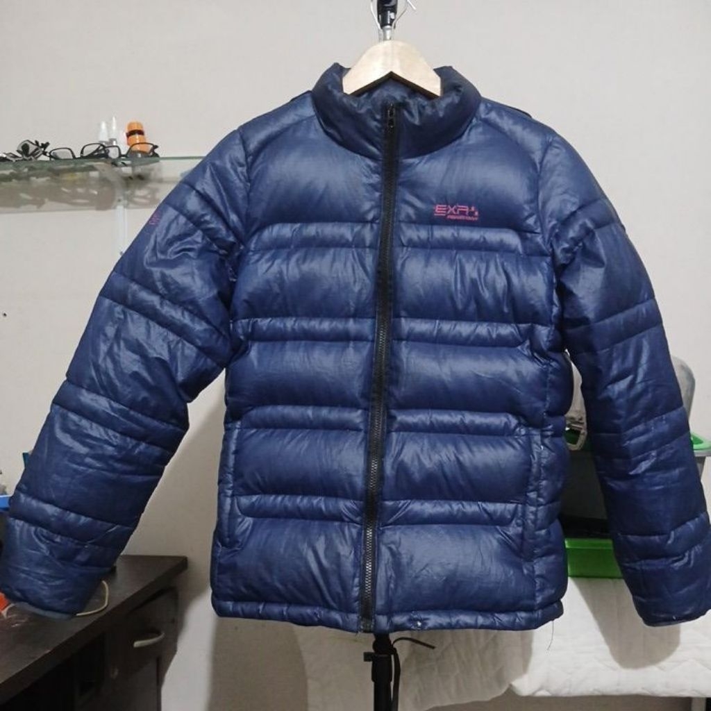 Jacket gelembung bulu angsa warna navy pekat EXR second Original Size S-M ld 102cm pjg 66cm minus ad
