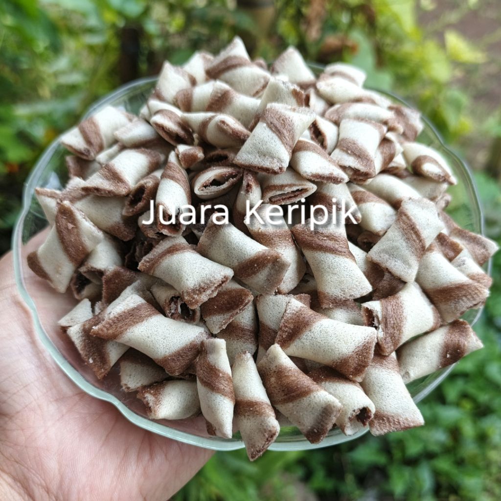 Astor Bantal Coklat Kemasan 250 Gram | Astor Mini Pillow Barcelona