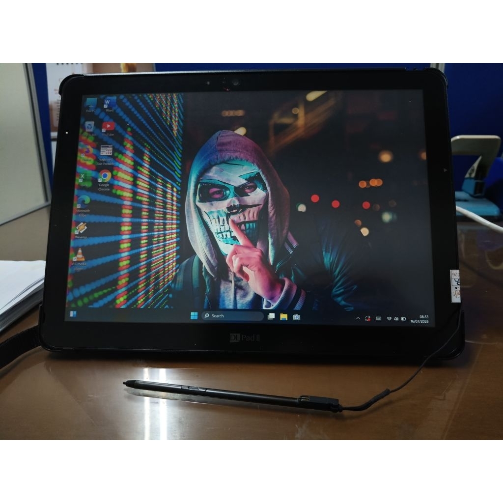 Fujitsu V727 Tablet Windows 11 Touch Screen + Stylus