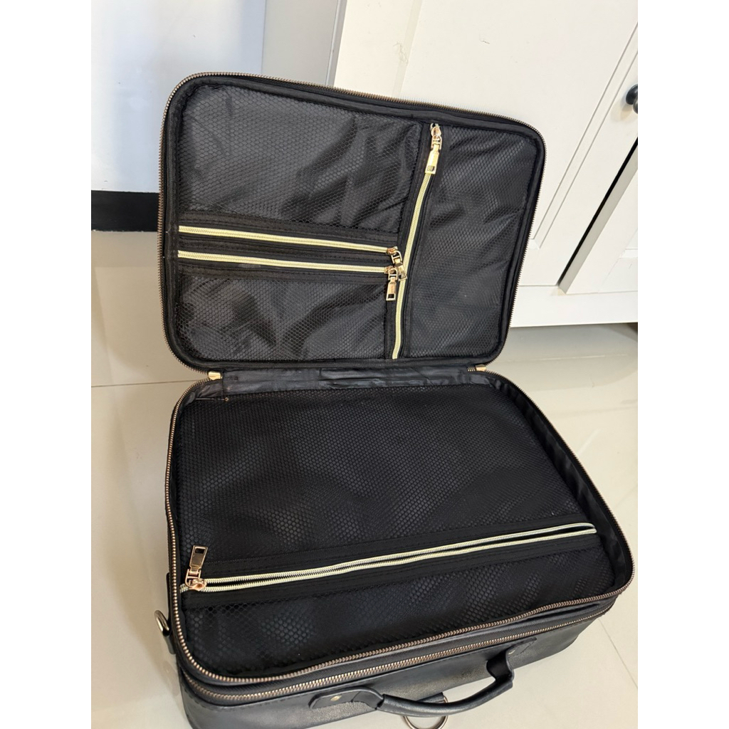 beauty case catty stuff second
