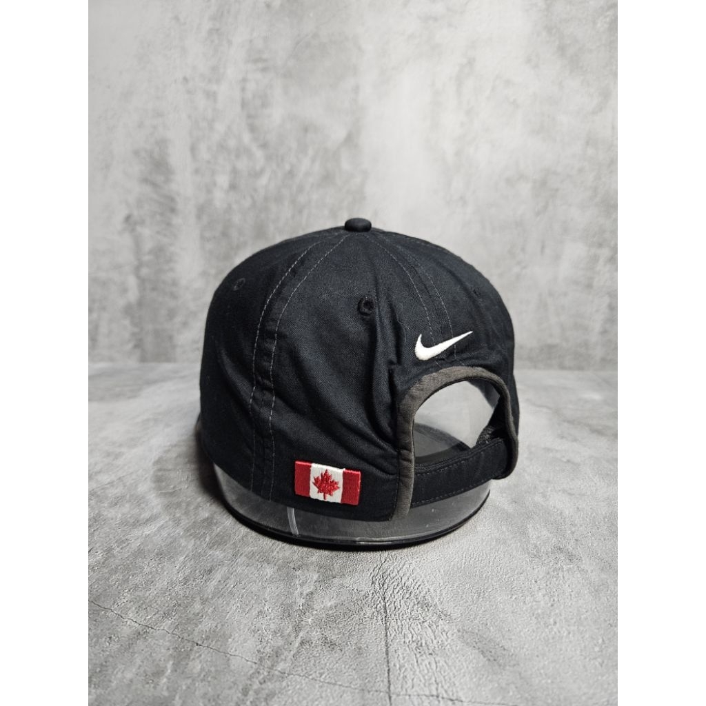 Nike Golf Canadian Flag Embroidery cap