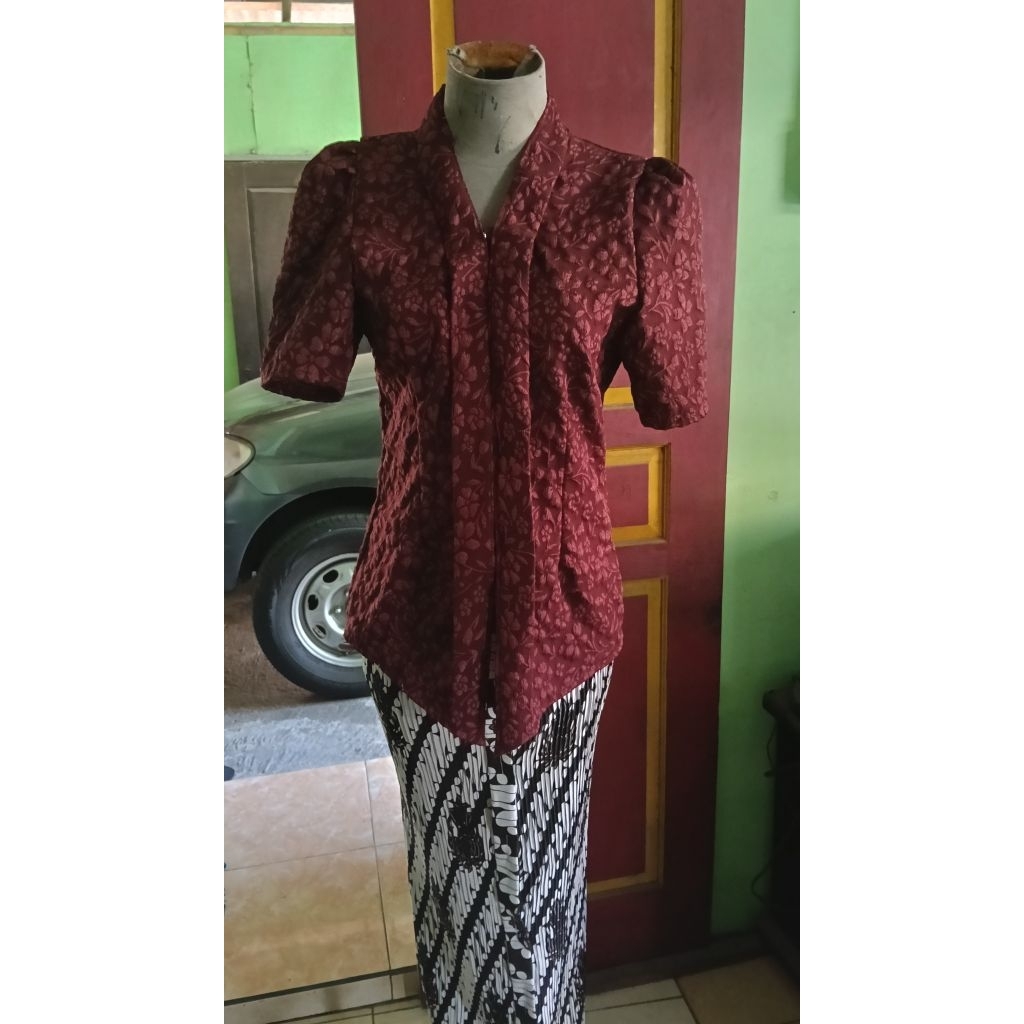 atasan kebaya Kartini lengan pendek puff