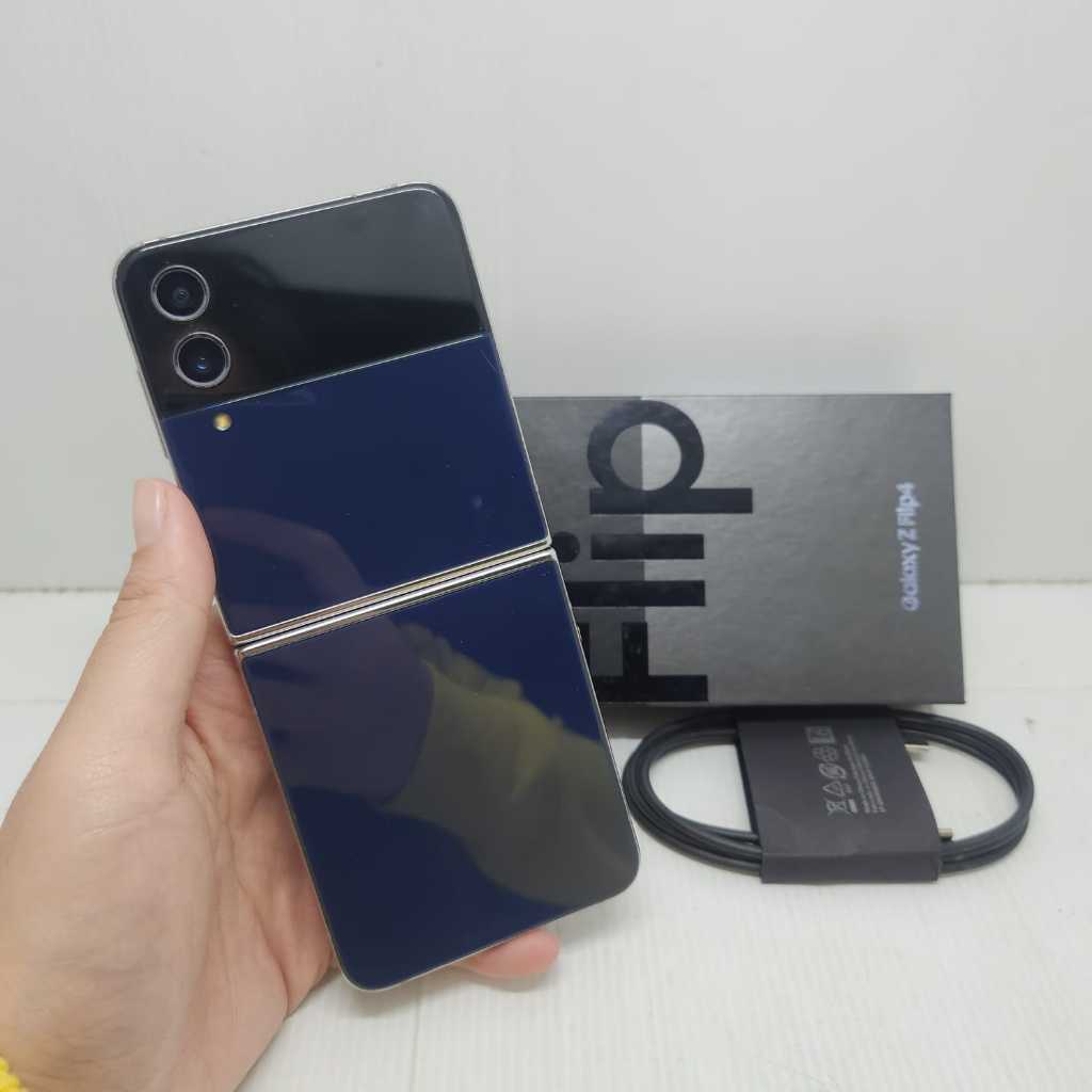 HOT SALE SAMSUNG GALAXY Z FLIP 4 5G 8/256 BESPOKE EDITION FULLSET SEIN MULUS SIAP PAKAI