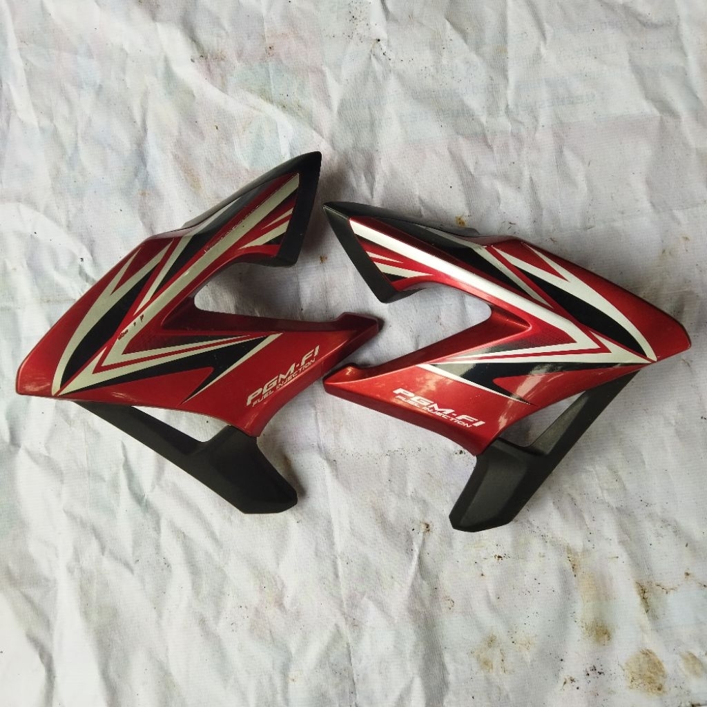 Sayap CB150R old
