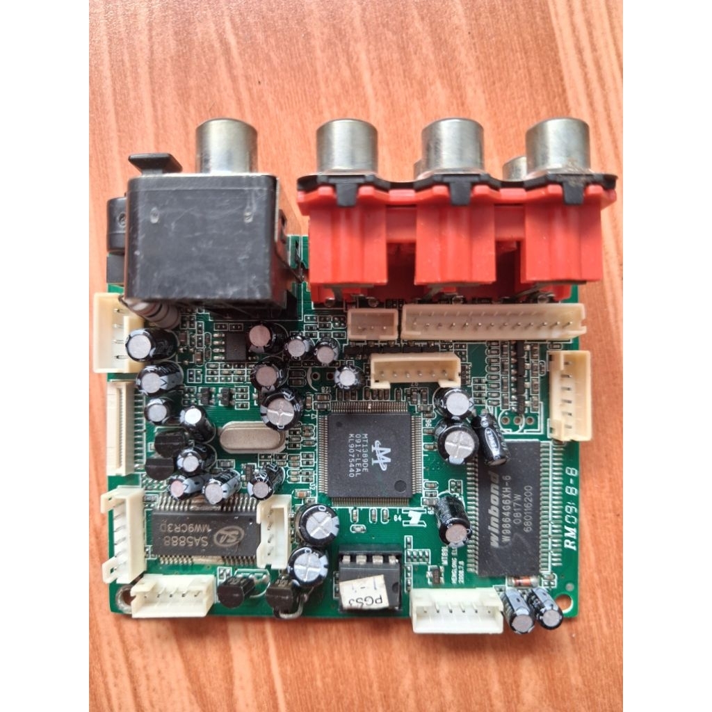 Mpeg DVD Polytron FX 962 bekas