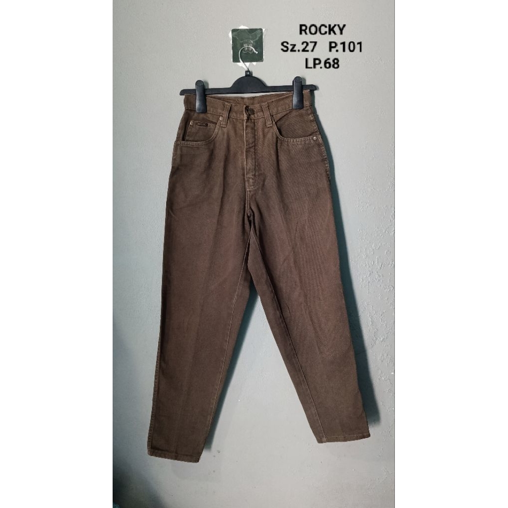 Celana Jeans Rocky Wanita