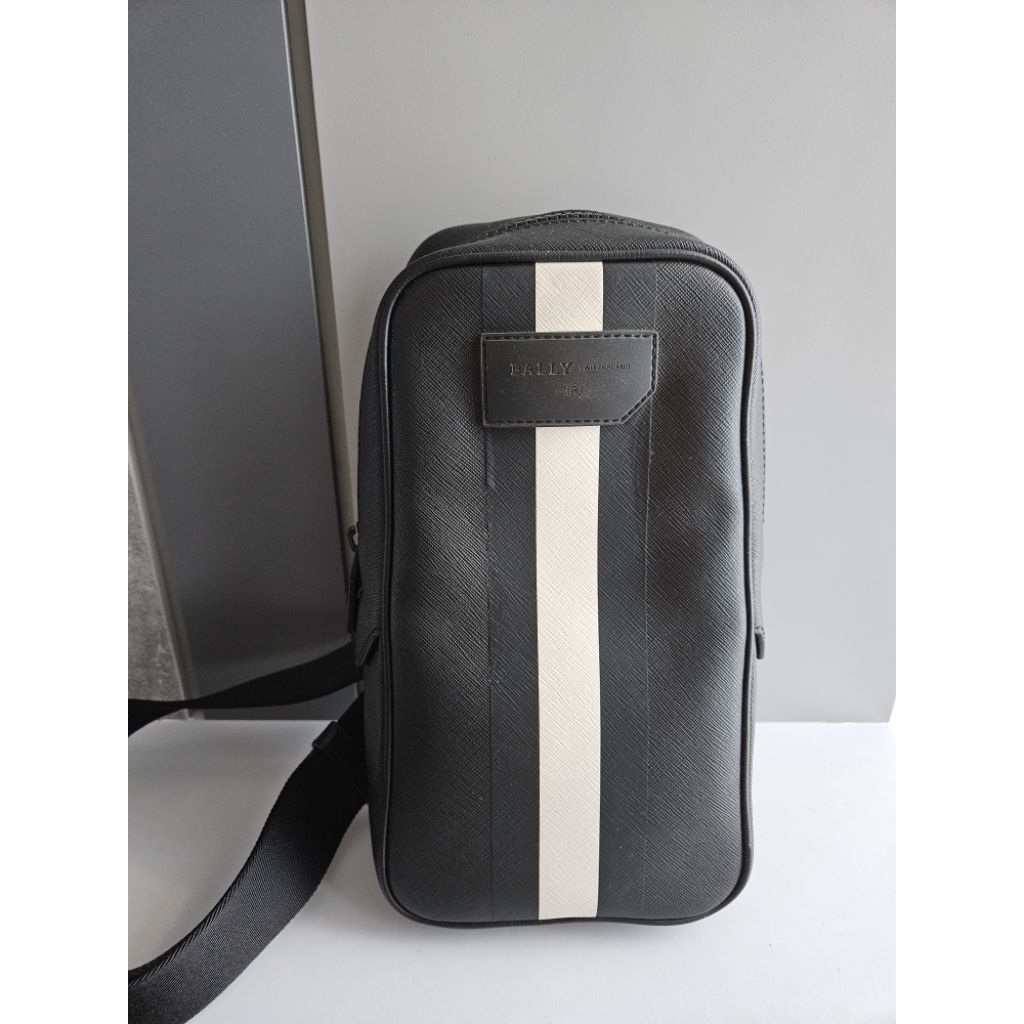 Bally Tanis Men Sling Bag in Black