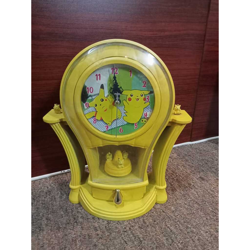 Jam Pillar Jadul Plastik Motif Pikachu 250024