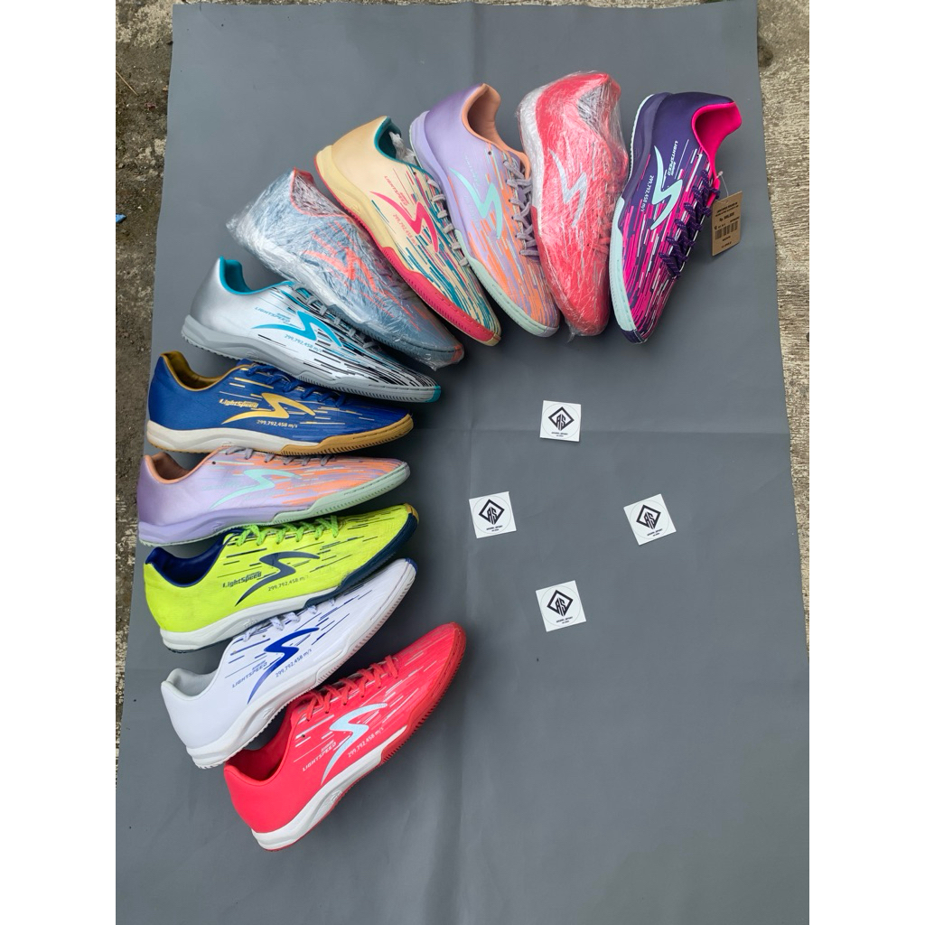 Sepatu Specs Lightspeed Reborn