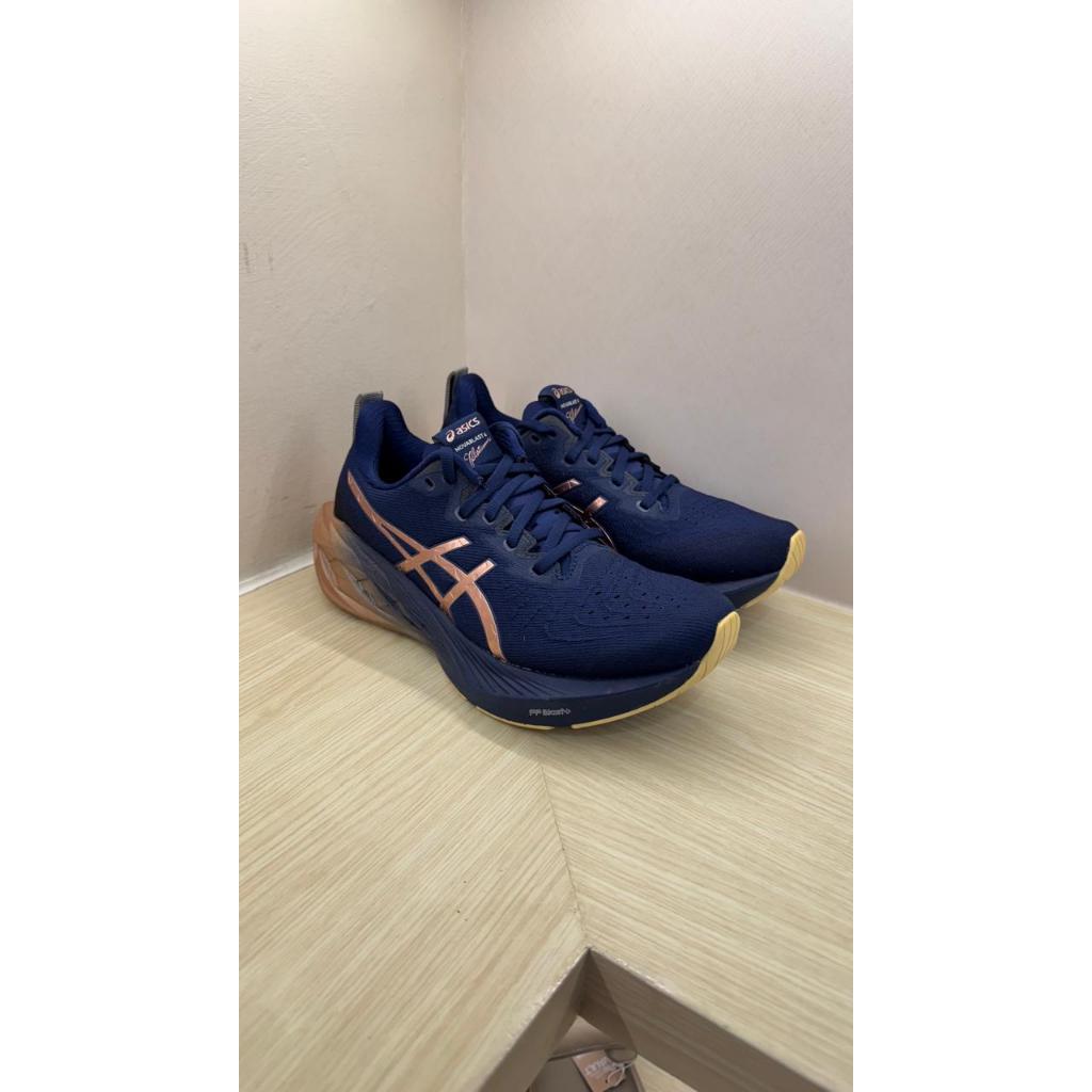 ASICS Novablast 4