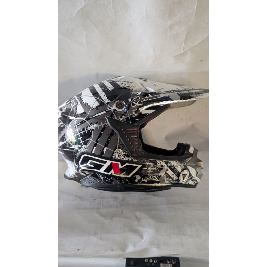Helm Fullface Cross GM Neutron White Gunmetal