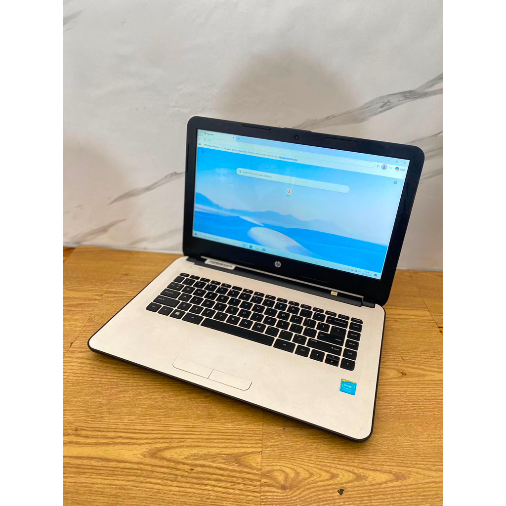 LAPTOP HP 14 SECOND