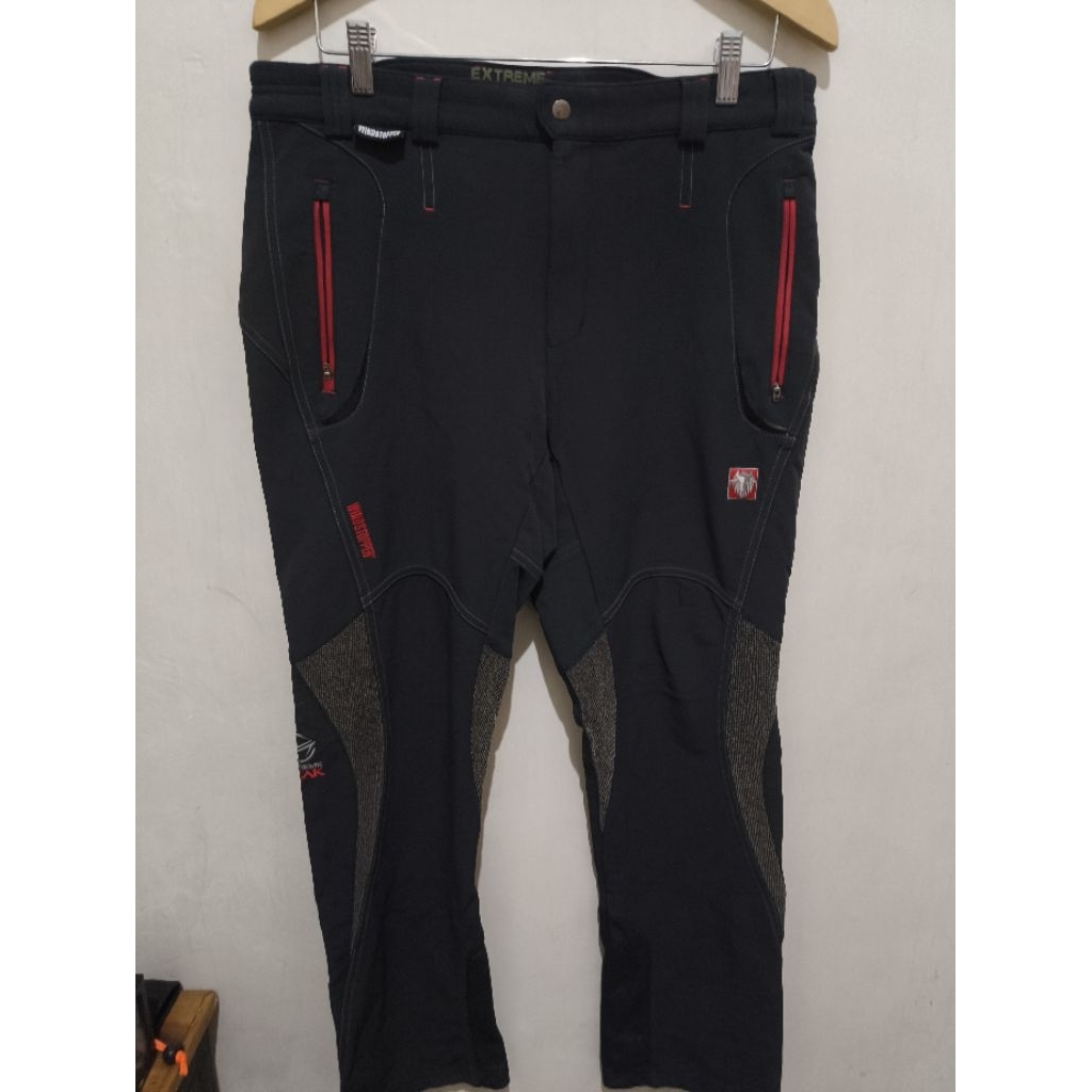 Celana outdoor Blackyak