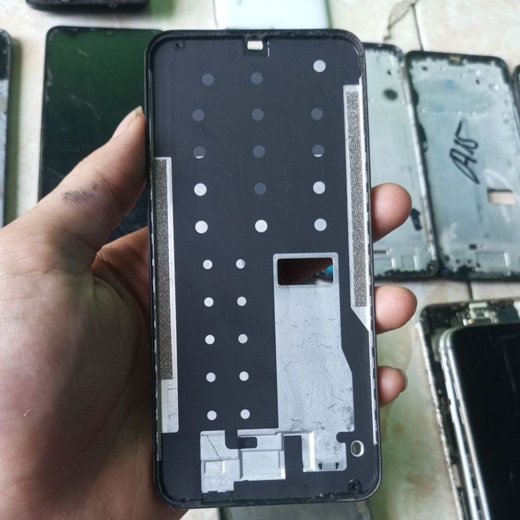FRAME TATAKAN LCD TULANG TENGAH REALME C2 ORIGINAL COPOTAN!!