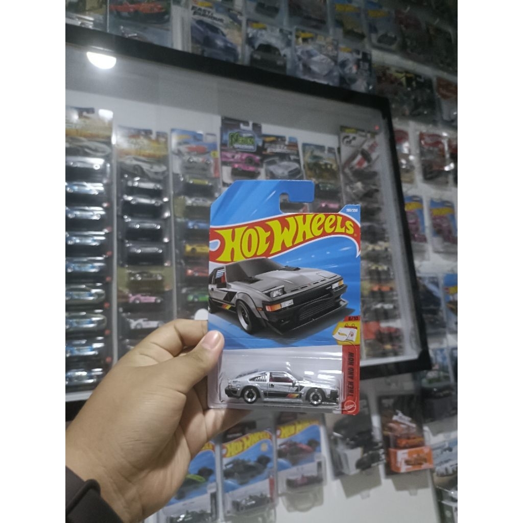 HOTWHEELS TOYOTA SUPRA MK3