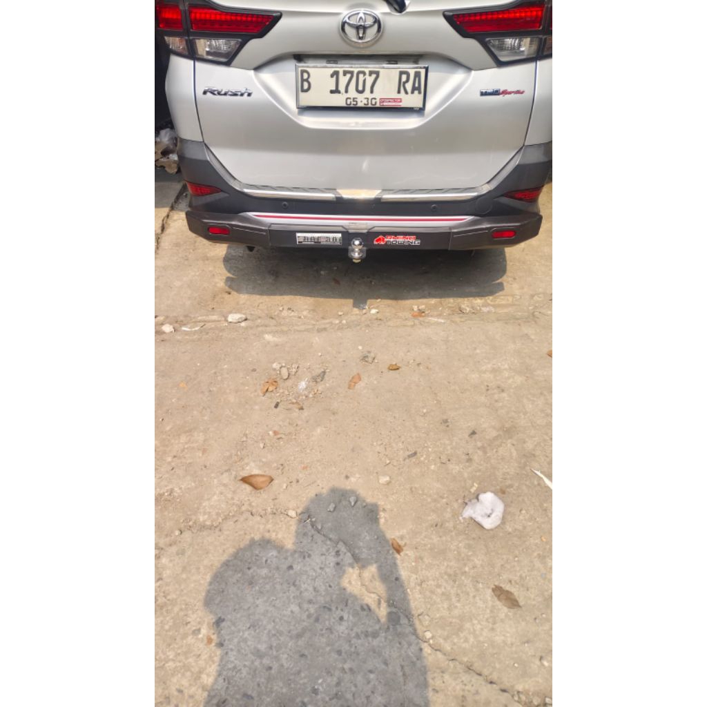 Towing bar pengaman bemper bumper belakang mobil Toyota new rush model rhiino towing