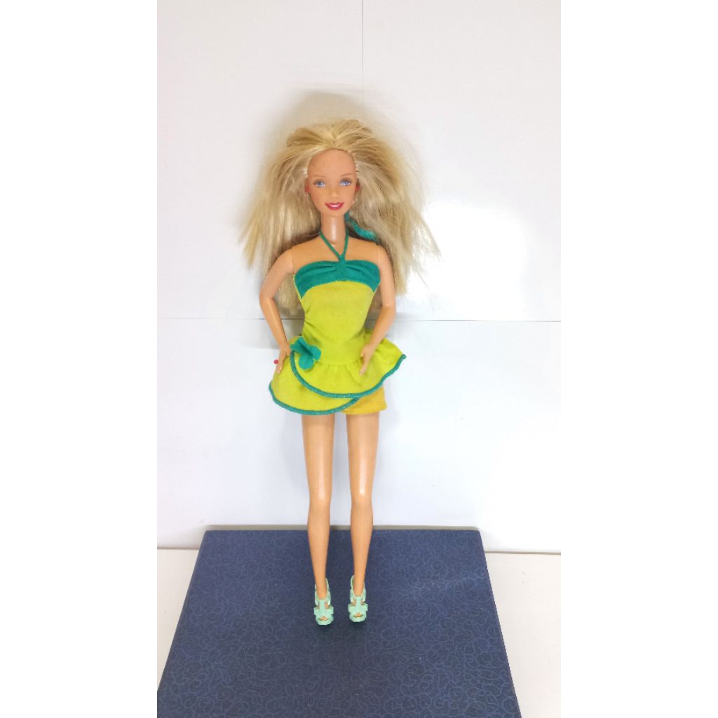 Barbie Dance 'N Flex Kayla Cheerleader