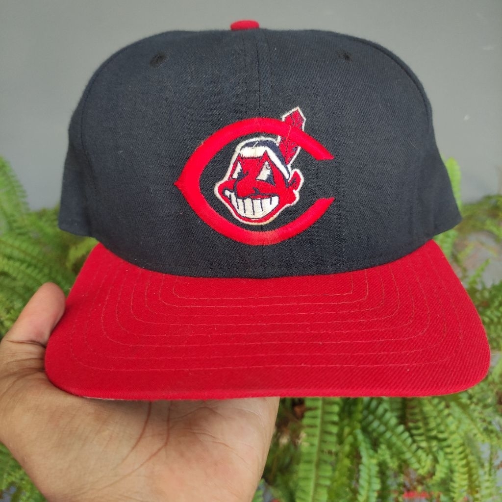 TOPI VINTAGE USA MiLB PRO MODEL 1NDIANS TWO TONE