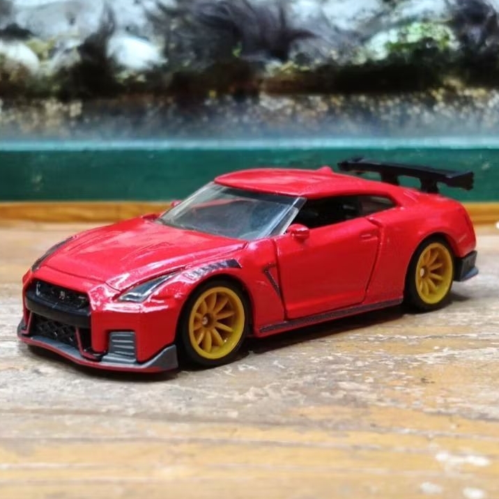 Matchbox Moving Parts 2022 Nissan GT-R Nismo