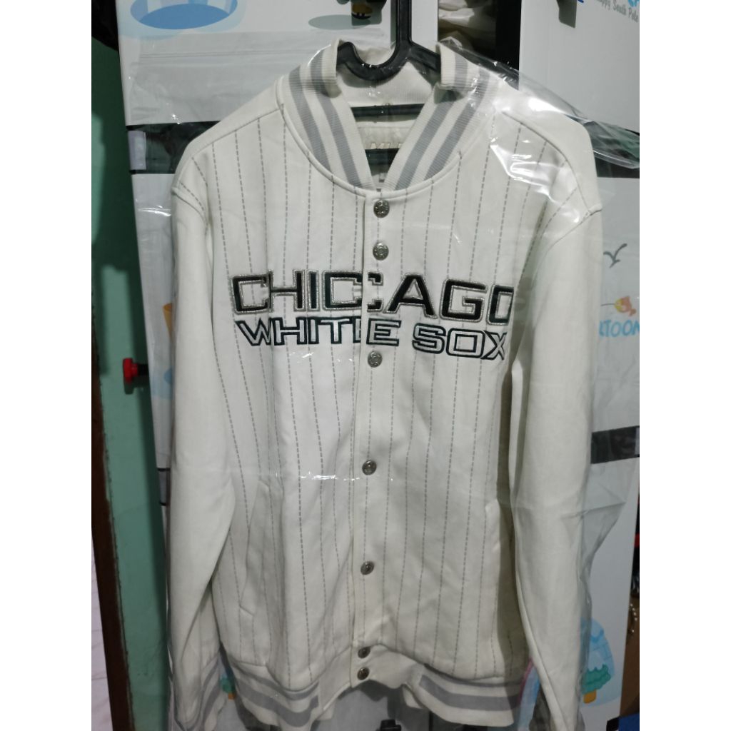 Varsity/MLB/ChicagoAlbino