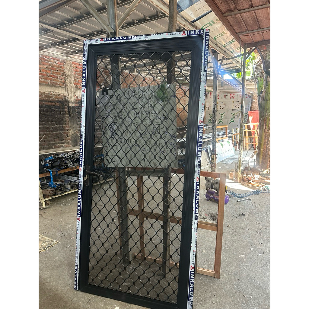 Pintu Expanda / pintu kasa nyamuk