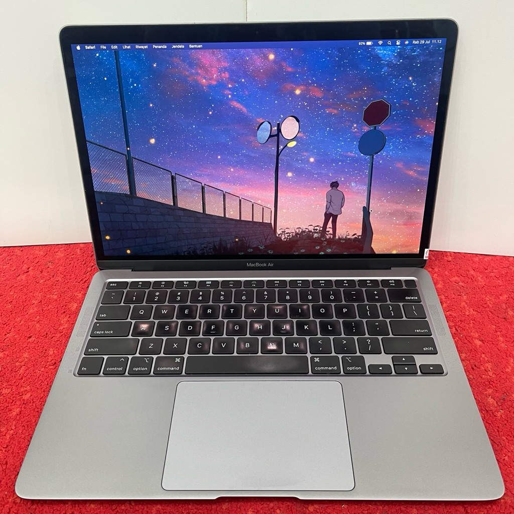 Macbook Air 13 inch Retina, 2020 i5 Gray