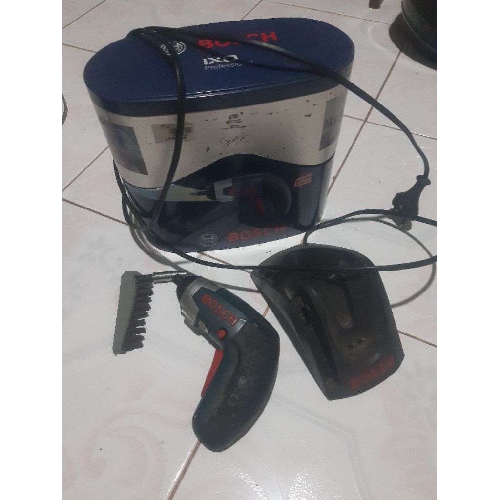 IXO Bosch Screwdriver Obeng Listrik Ixo Bosch
