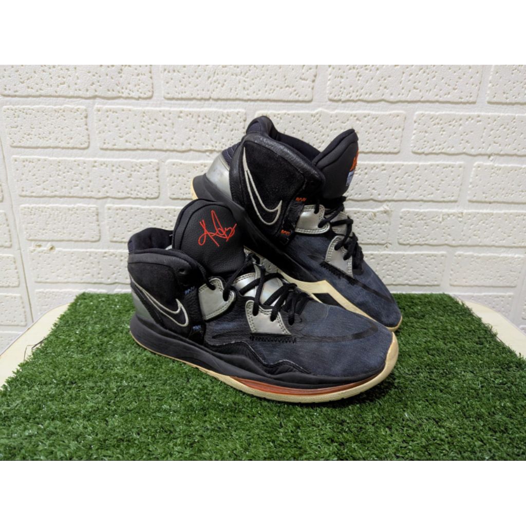 Sepatu Infinity Second 42
