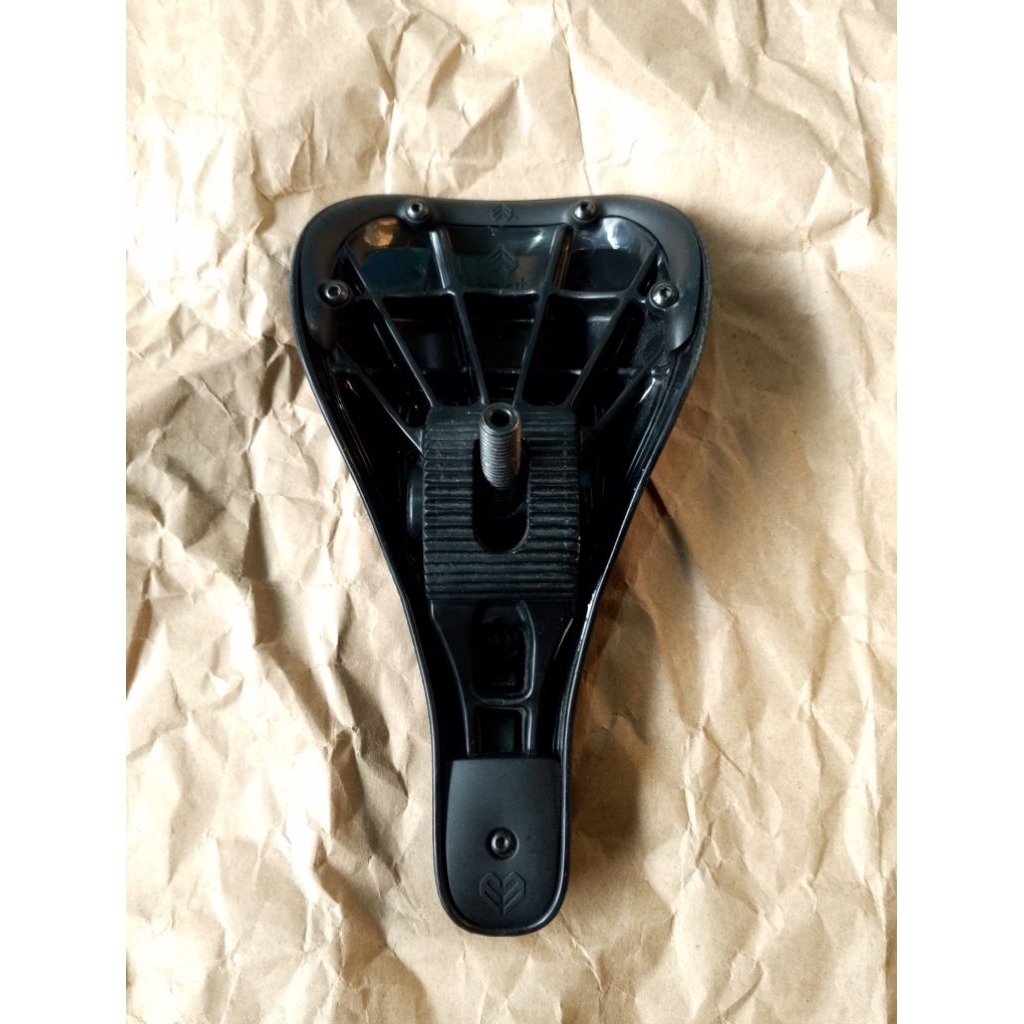 Eclat Gonzo BMX Pivotal Saddle