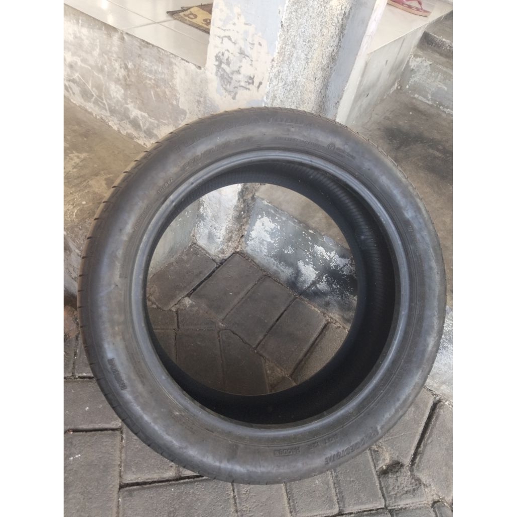 BAN BRIDGESTONE TURANZA T005A