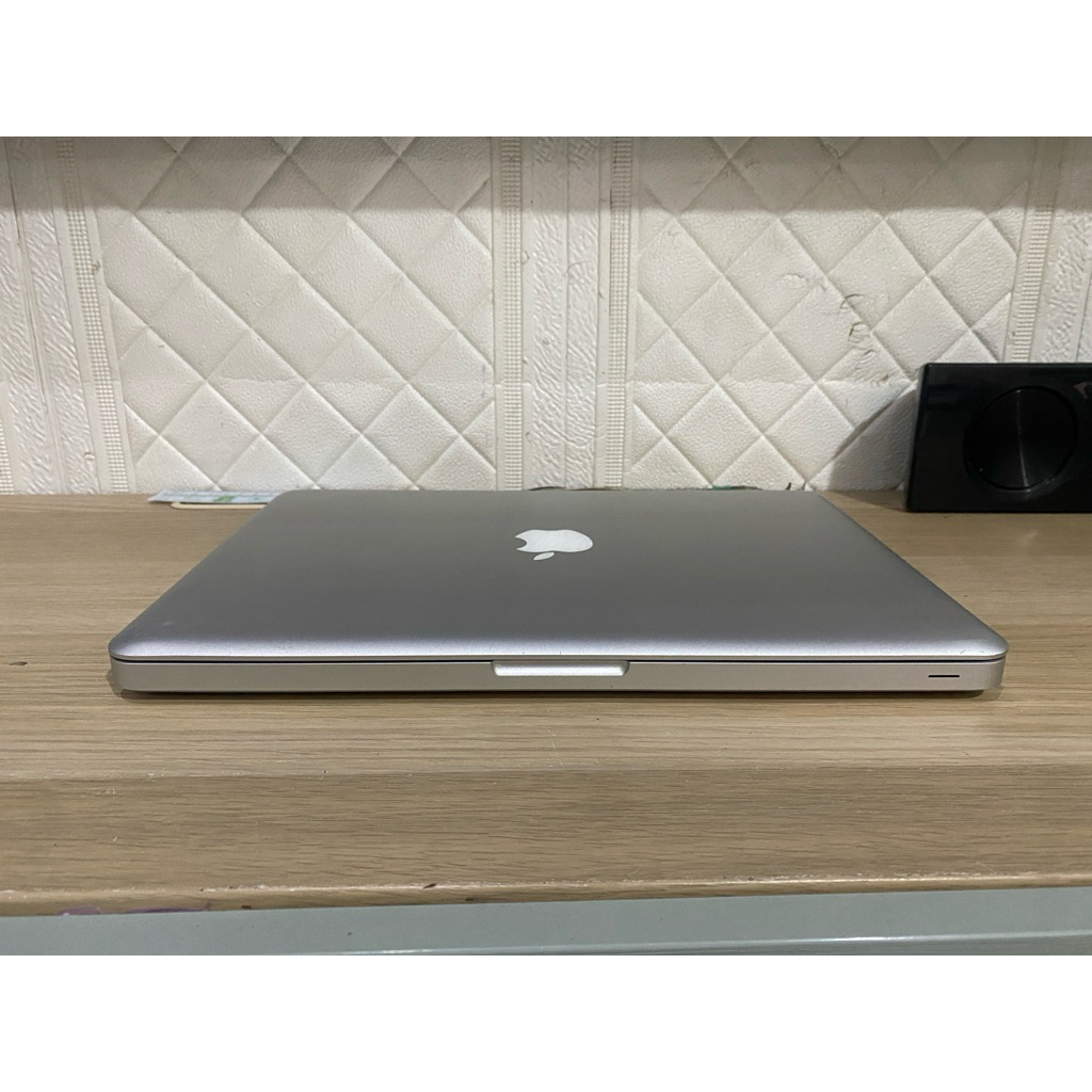 Macbook pro 2012 MD101 Ram 8/SSD 256GB dual Boot dengan windows