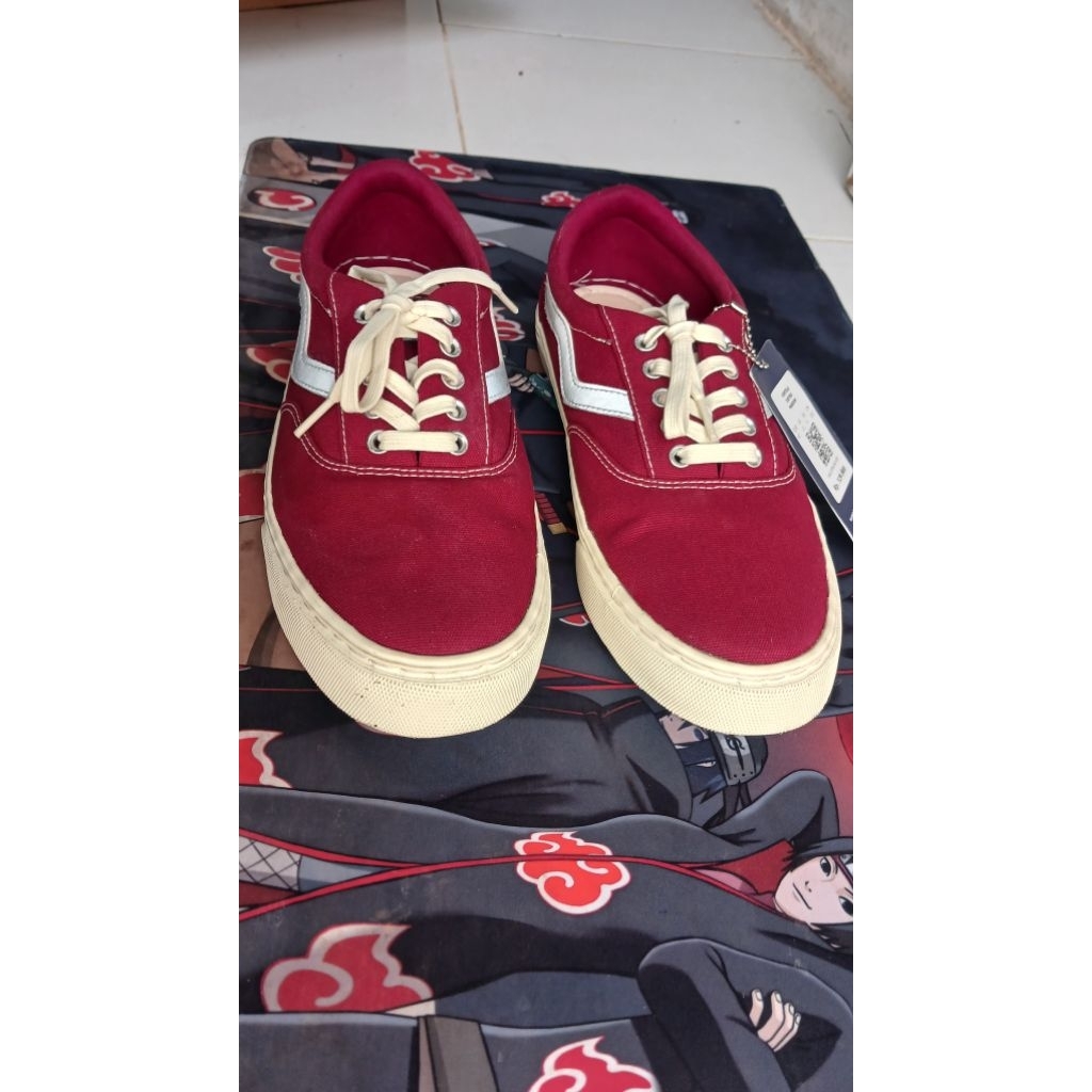 Sepatu Merah Putih Ventela DISTRO MAROON Ukuran 43