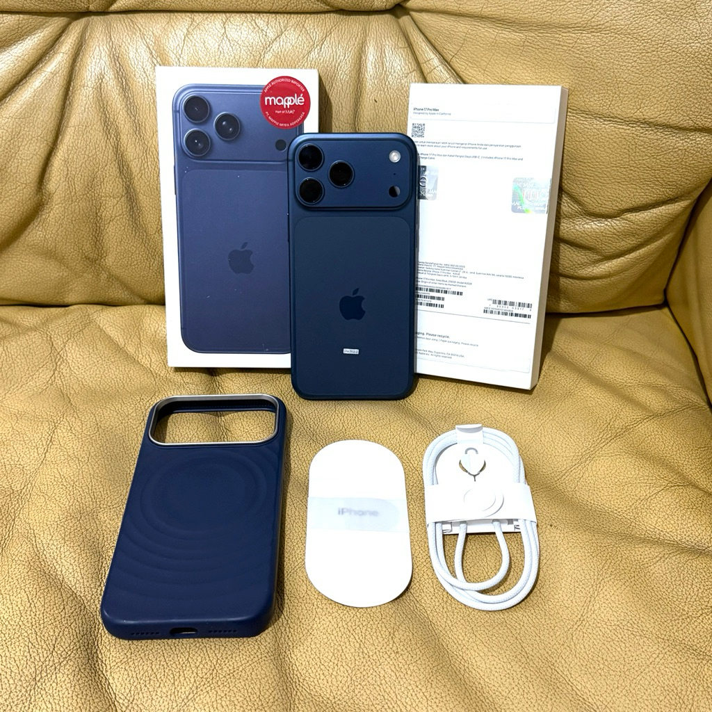 Fullset iPhone 17 Pro Max 256GB Deep Blue Garansi Resmi iBox ON 13 November 2026 Free Case Loly Poly