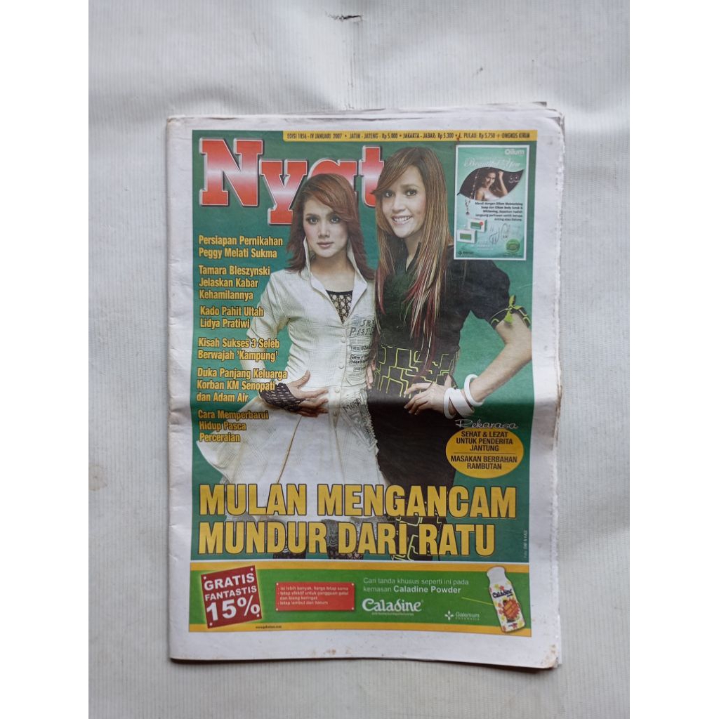 Tabloid Nyata Cover Duo Ratu