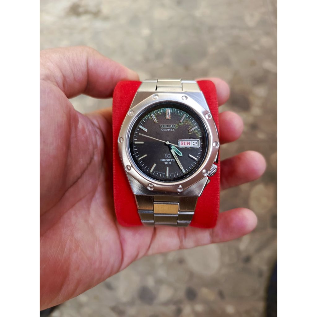 Jam Tangan Seiko SQ Sport 100 Oak