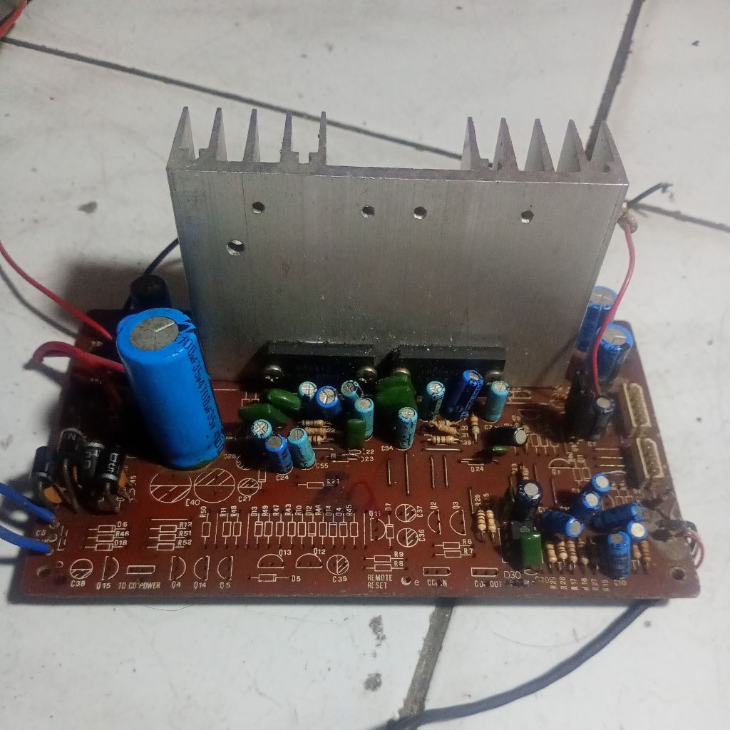 power/amplifier IC BA 5412 x 2 output speker stereo aman normal cabutan power compo di kirim sesuai 