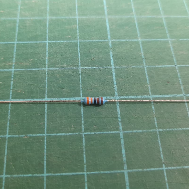 RESISTOR 3.3K Ohm ¼ Watt