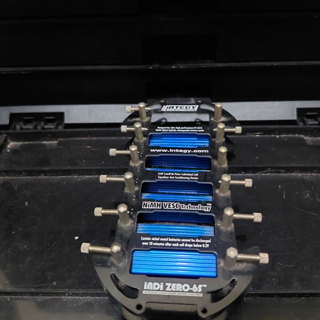 Discharge Baterai Tamiya INtegy