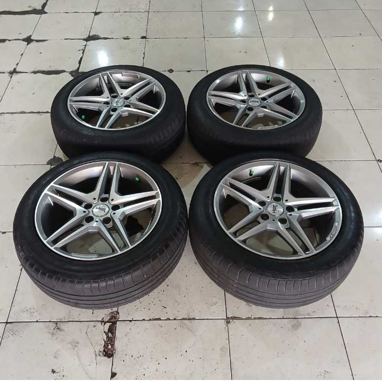 ROSTOCK R17X8 5X112 ET45 + BAN 215/55 R17