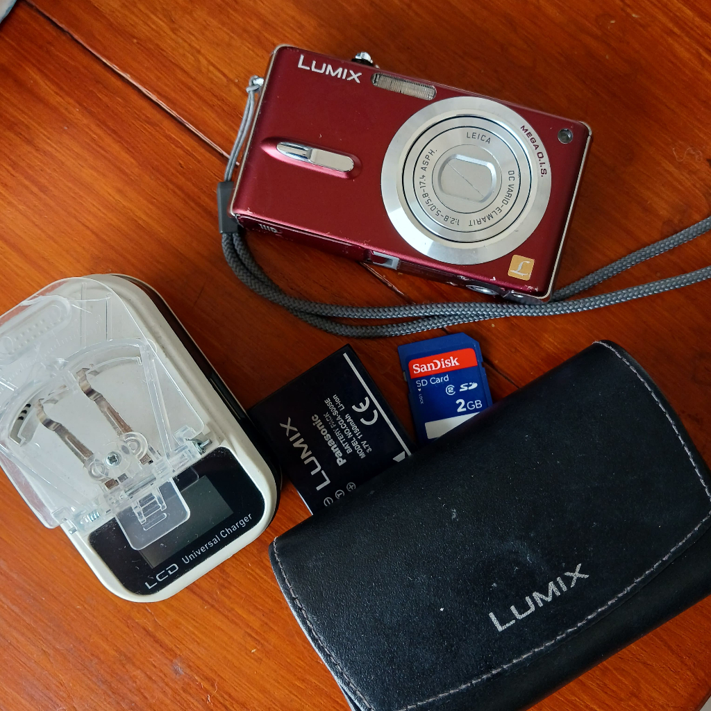 [PRELOVED] Panasonic Lumix DMC-FX9 Digital Camera