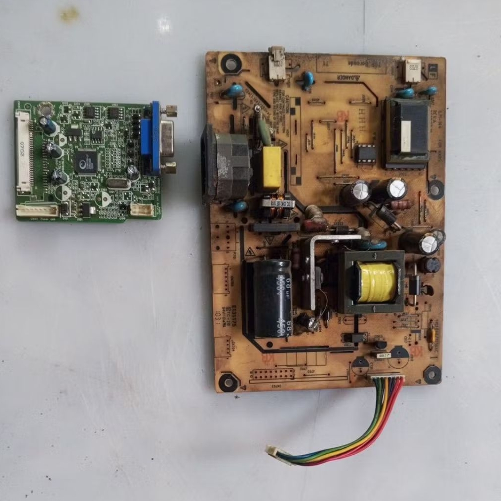 Mainboard dan Power Supply Monitor LG W1943SS