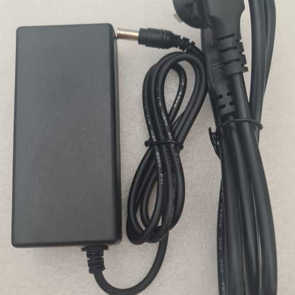 Adaptor untuk Keyboard Roland Go Key 61K 61Key
