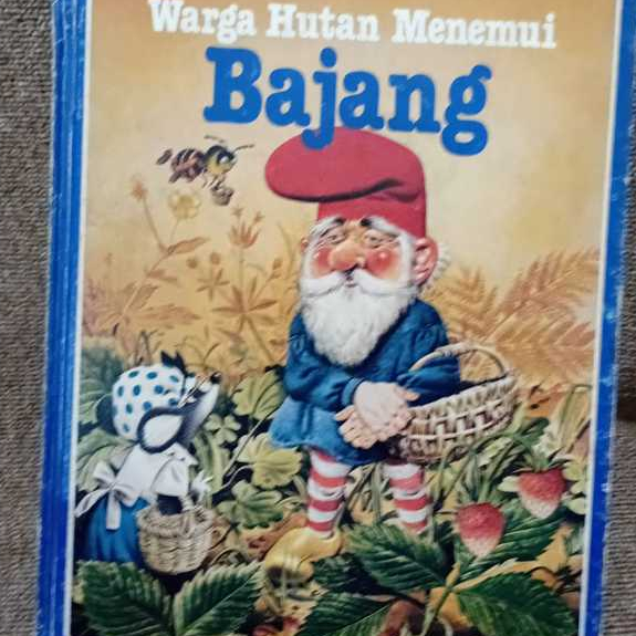 Warga Hutan Menemui Bajang - Tony Wolf