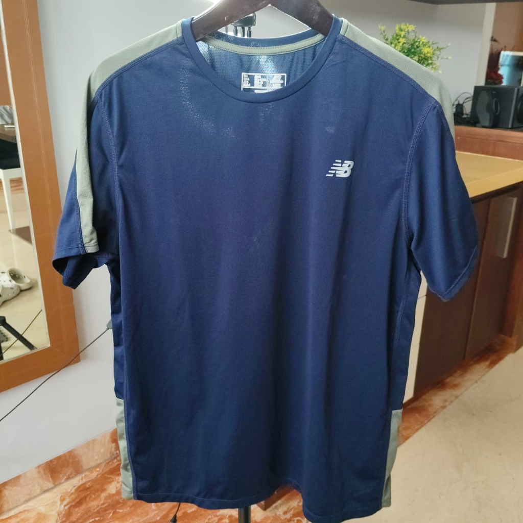 Kaos Olahraga Jersey Running NB Dry Navy Combination - Size L Fit XL | Preloved