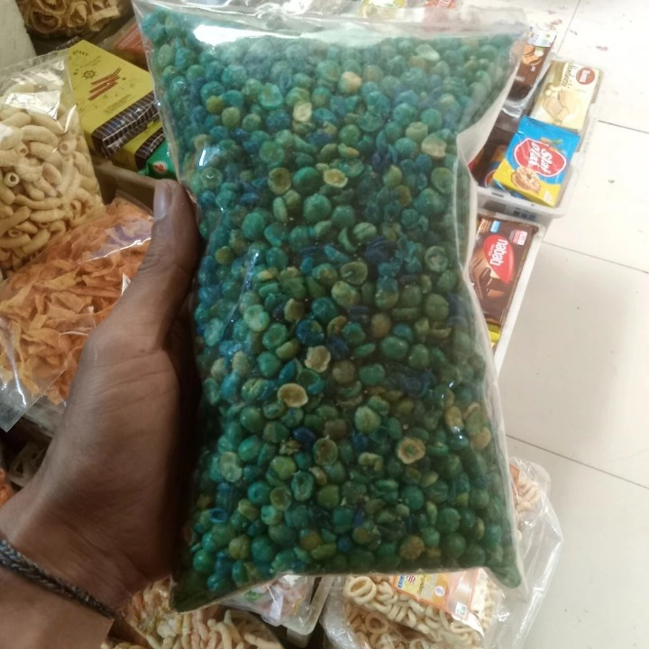 Makanan Ringan Kacang Polong Kemasan 500 Gram Camilan Snack Kacang Polong Gurih Asin