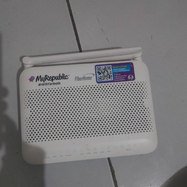 Router modem Wifi MyRepublic Putih Dengan 4 Port LAN